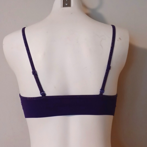 Fabletics Sports Bra - Picture 3 of 4